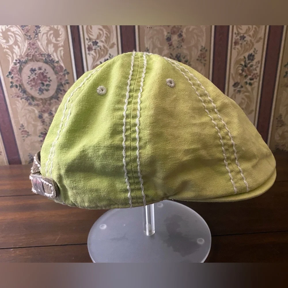 True Religion Rare Driving Hat Size OS.